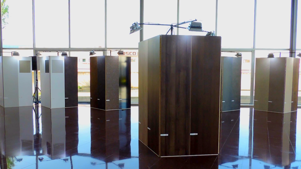 Exposicion Itinerante Fundermax Interior 2017